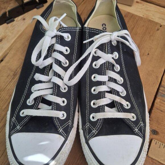 Converse Shoes - Picture 1 of 7